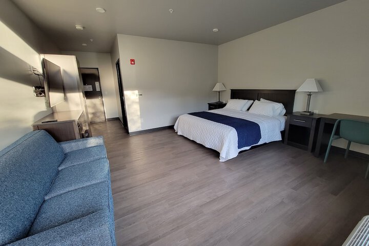 Watershed Hotel