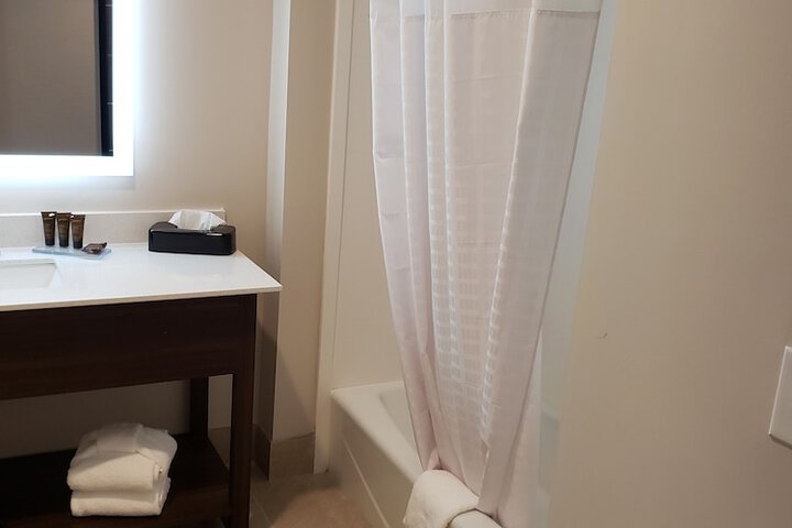 Room 11 of 22