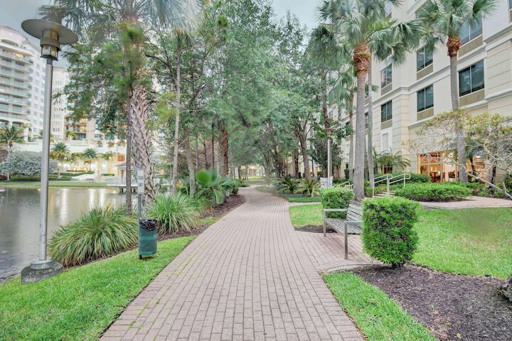 Hotel 2 of 78