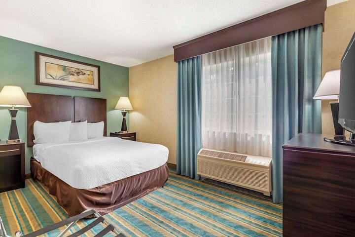 Room 20 of 40
