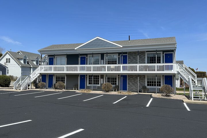 Hotel 2 of 33