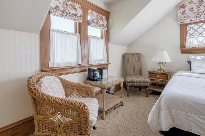 Pacific Grove Inn
