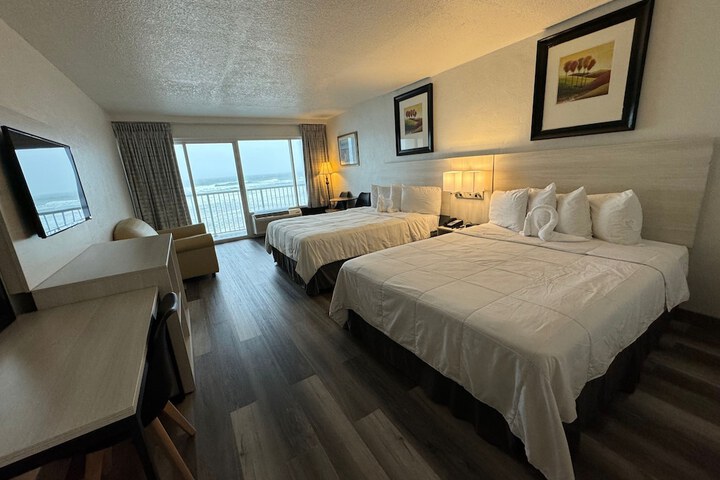 Room 28 of 65