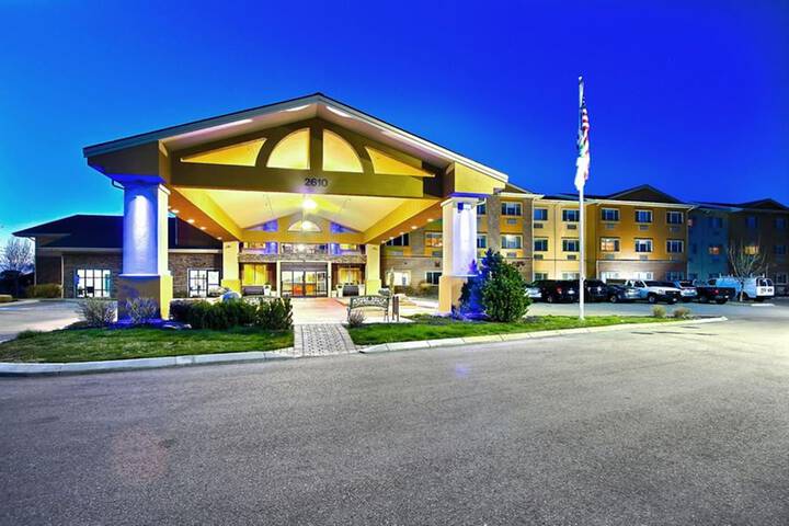 Hotel 5 of 84