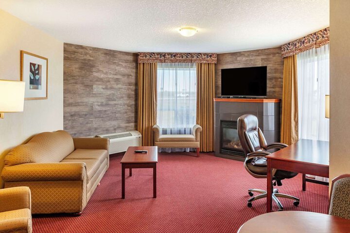 Room 51 of 66