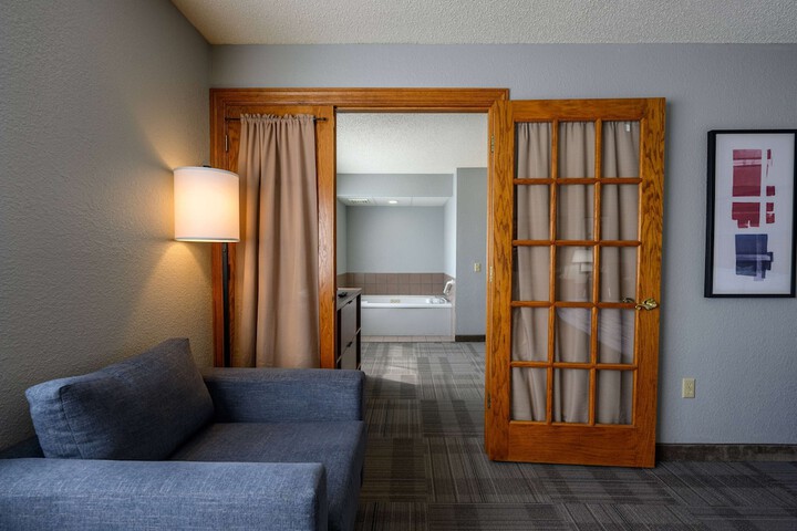 Room 64 of 72