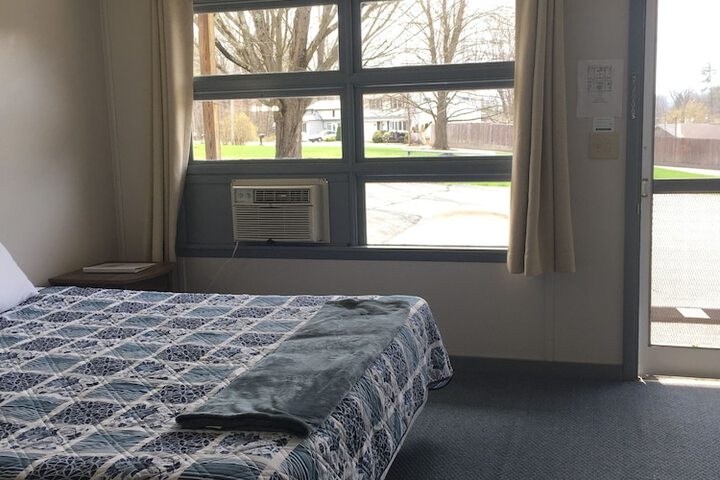 Room 76 of 91