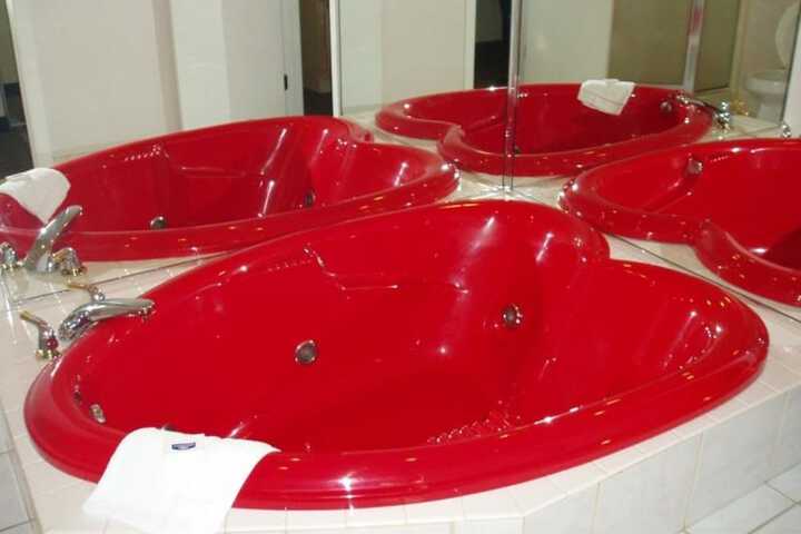Hot Tub 46 of 48