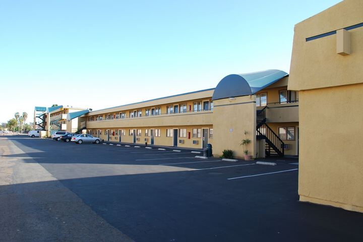 Hotel 3 of 27