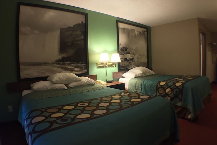 Room 29 of 64