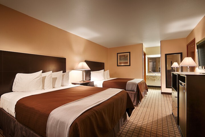 Quality Inn Three Rivers