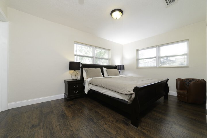 Room 20 of 32