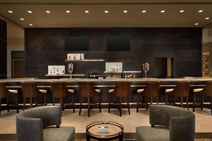 Embassy Suites by Hilton Syracuse Destiny USA