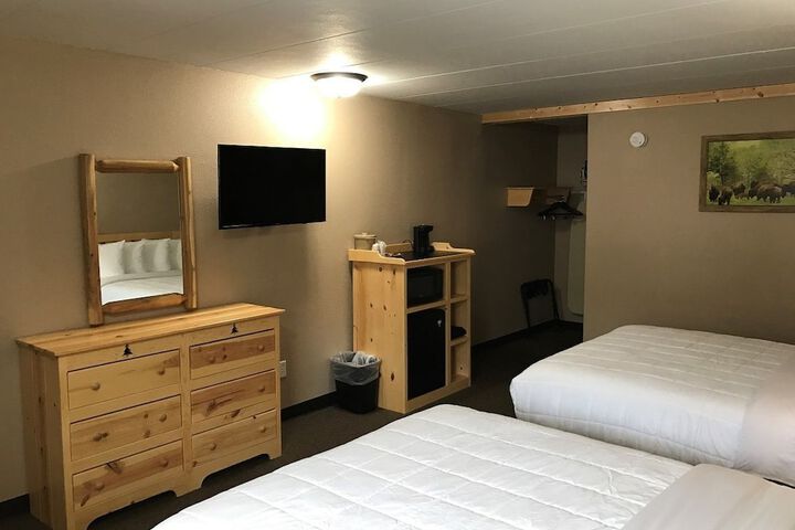 Woodside Dells Hotel & Suites