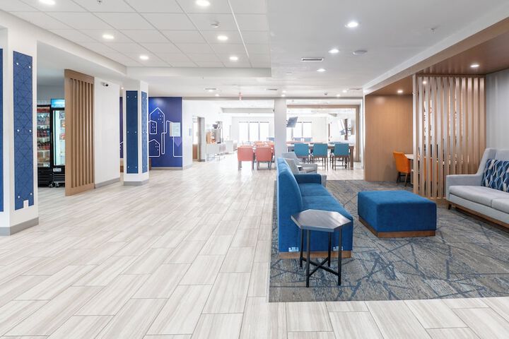 Holiday Inn Express Hotel & Suites ANDERSON NORTH by IHG