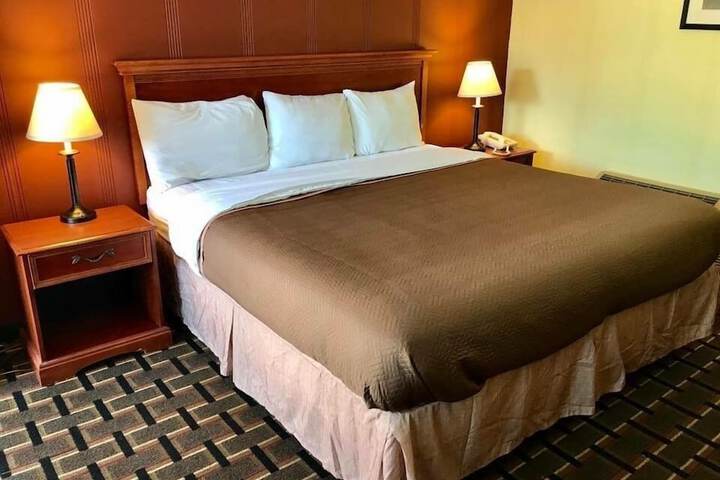 Greystone Motel