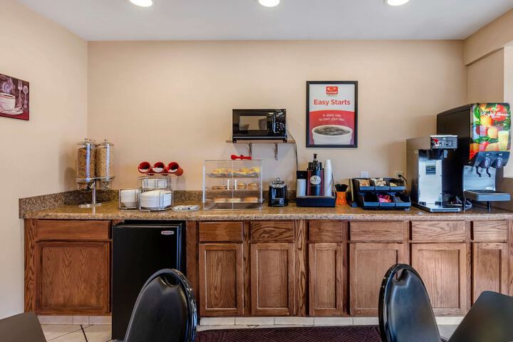 Breakfast/Coffee Service 23 of 24