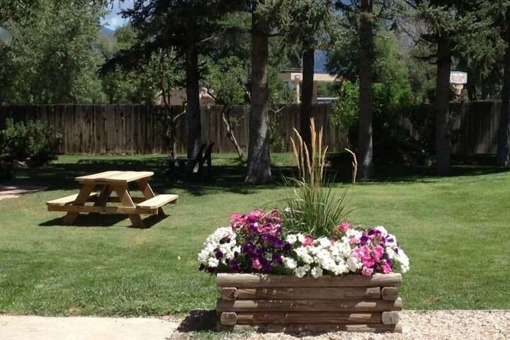 El Pueblo Lodge