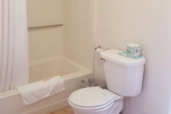 Room 14 of 22