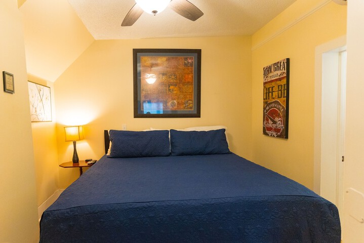 Room 34 of 52