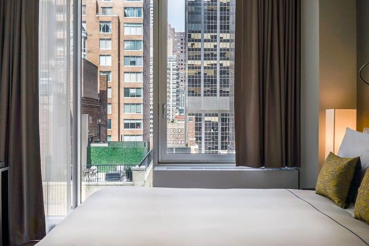Room 40 of 64