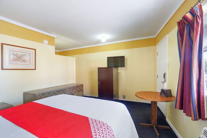 Room 16 of 30