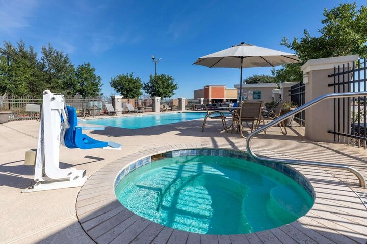 Pool 5 of 39