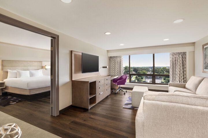 Room 11 of 44