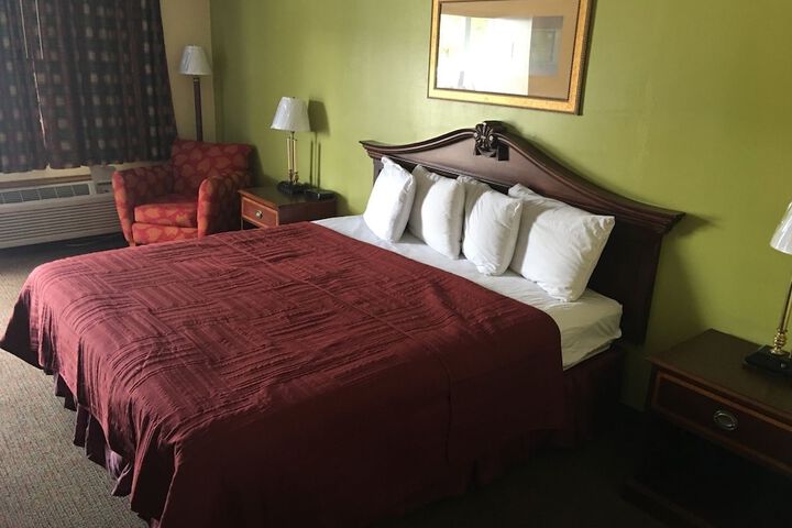 Room 2 of 12