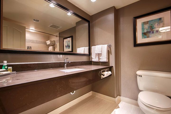 Best Western Plus The Arden Park Hotel