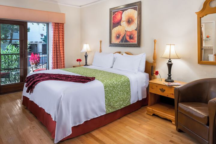 Room 145 of 221
