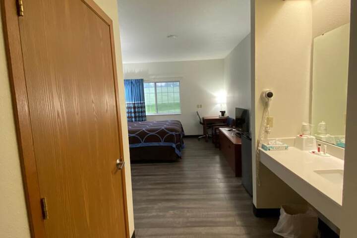 Room 14 of 29