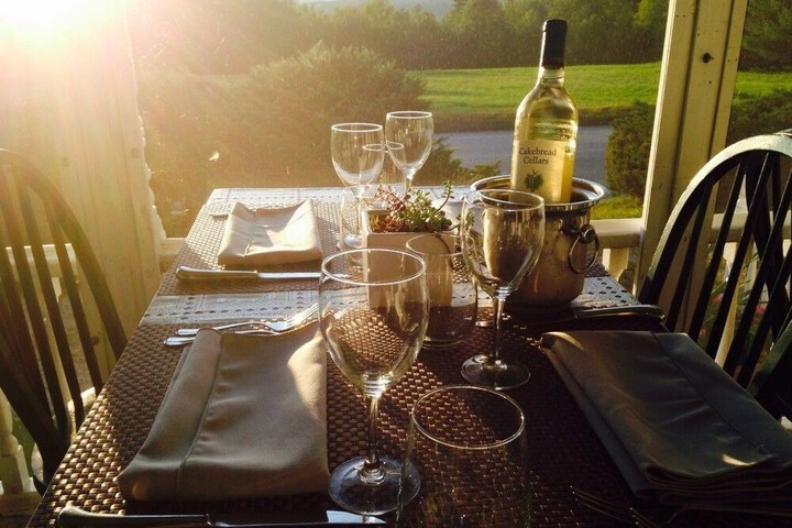 Dining 106 of 137