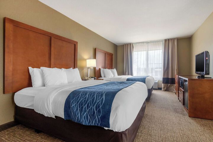Comfort Inn & Suites Pittsburg KS