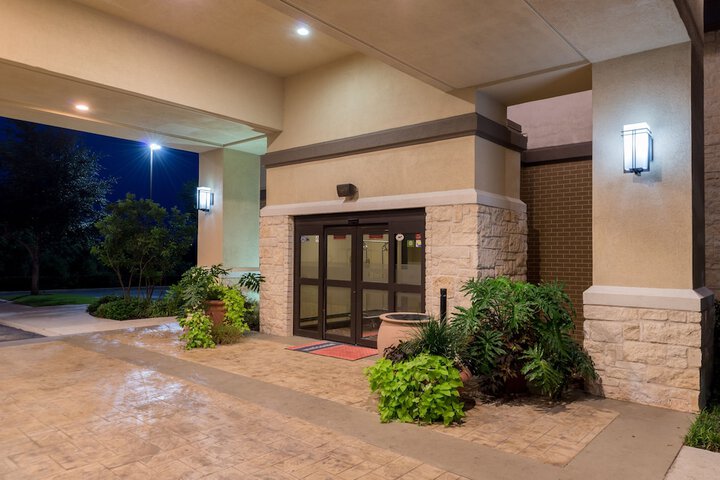 Hampton Inn & Suites Schertz