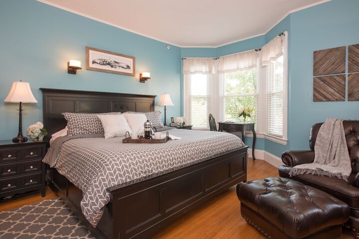 Room 10 of 36