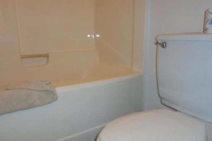 Room 20 of 38