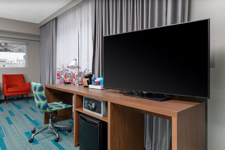 Room 13 of 43