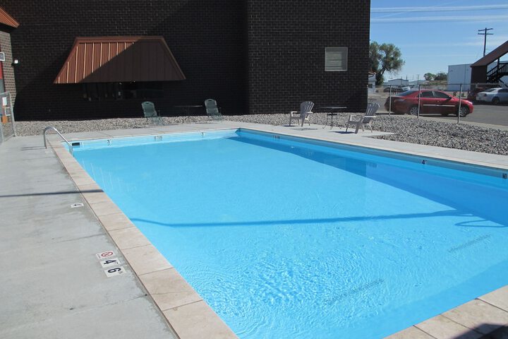 Pool 4 of 33