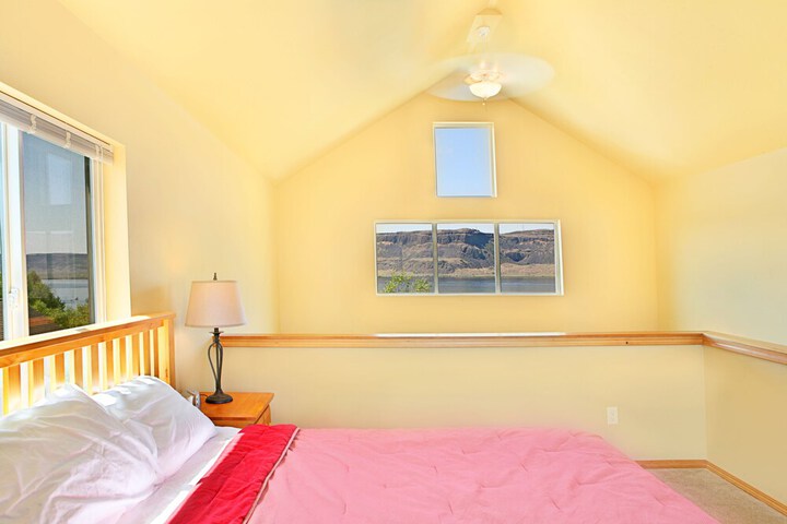 Room 17 of 56