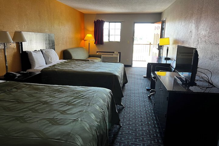 Express Inn & Suites