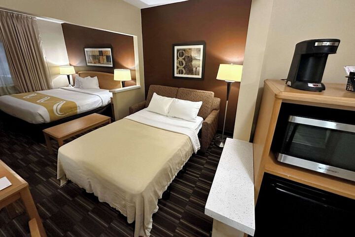 Room 20 of 35