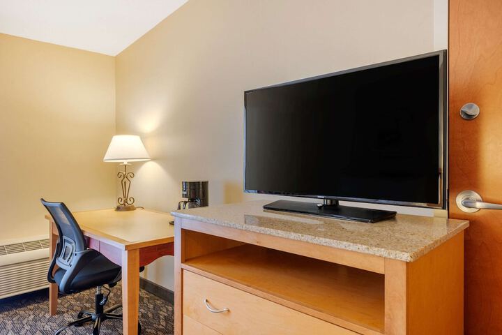 Room 15 of 52