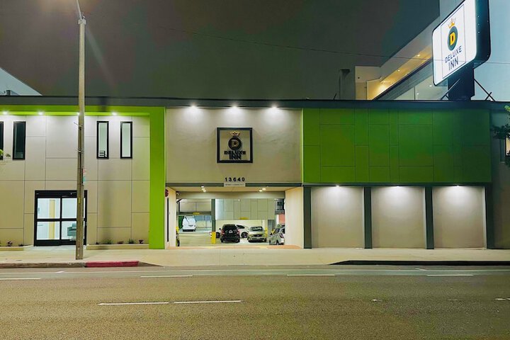 Deluxe Inn Hawthorne