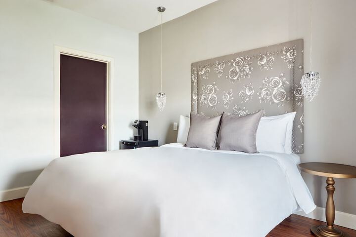 Room 14 of 30