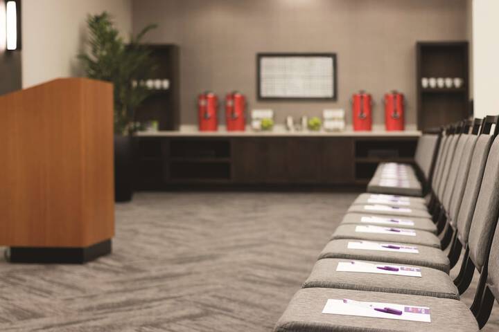 Hyatt Place Chicago / OHare Airport