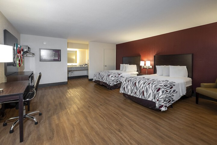 Room 13 of 31