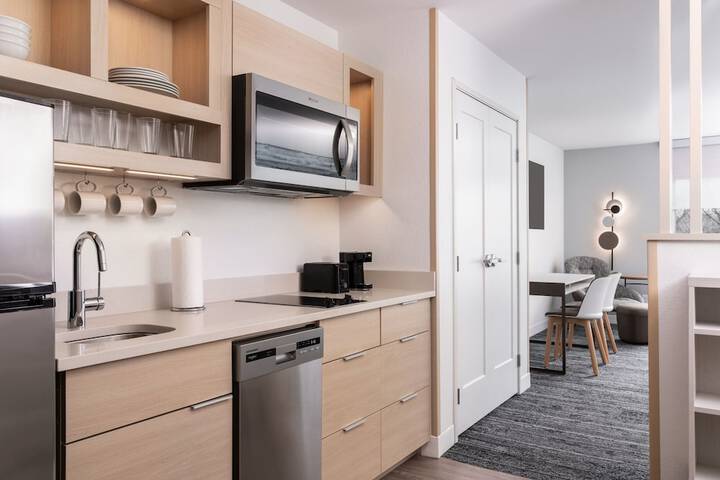 Towneplace Suites by Marriott New Philadelphia
