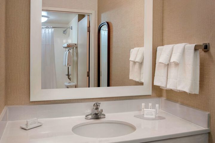 Willow Grove Inn