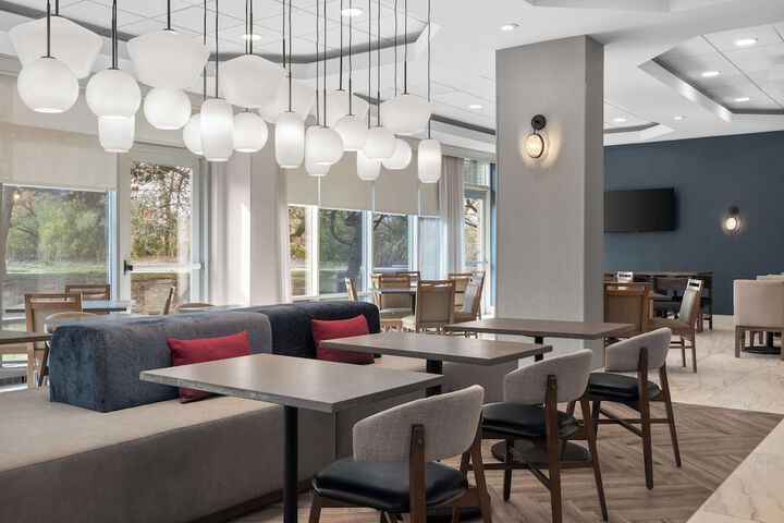 Breakfast/Coffee Service 41 of 54